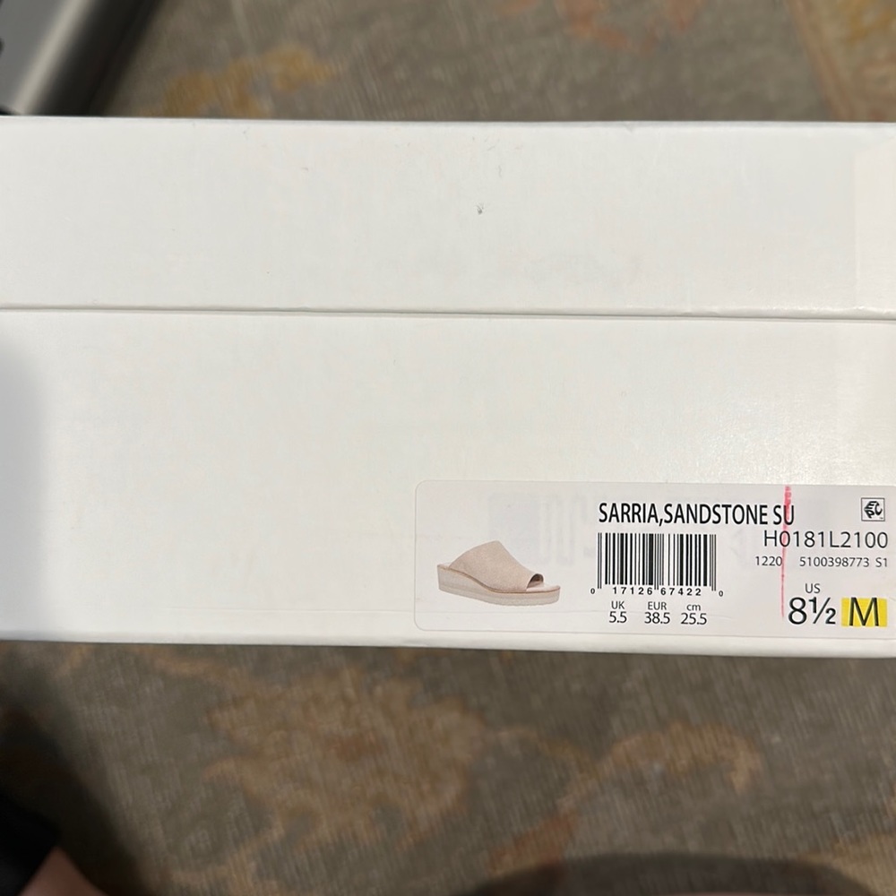 Vince suede Sarria slides